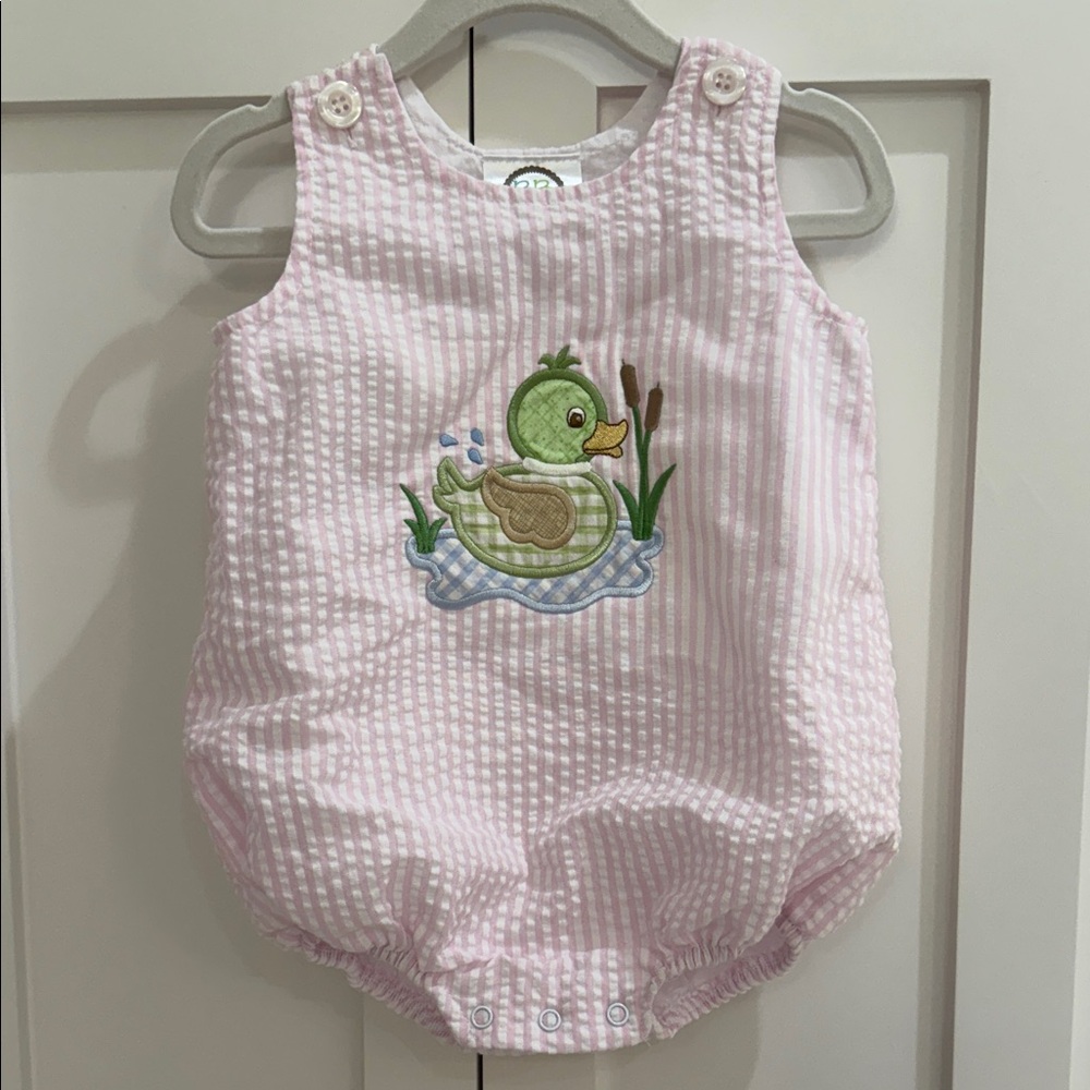 Blanke Boutique Pink/White Seersucker Bubble with Duck Appliqué 12M NWOT